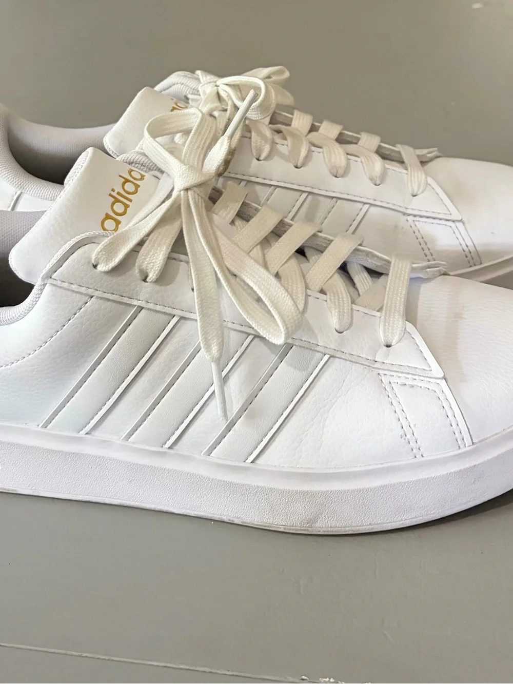 adidas low top